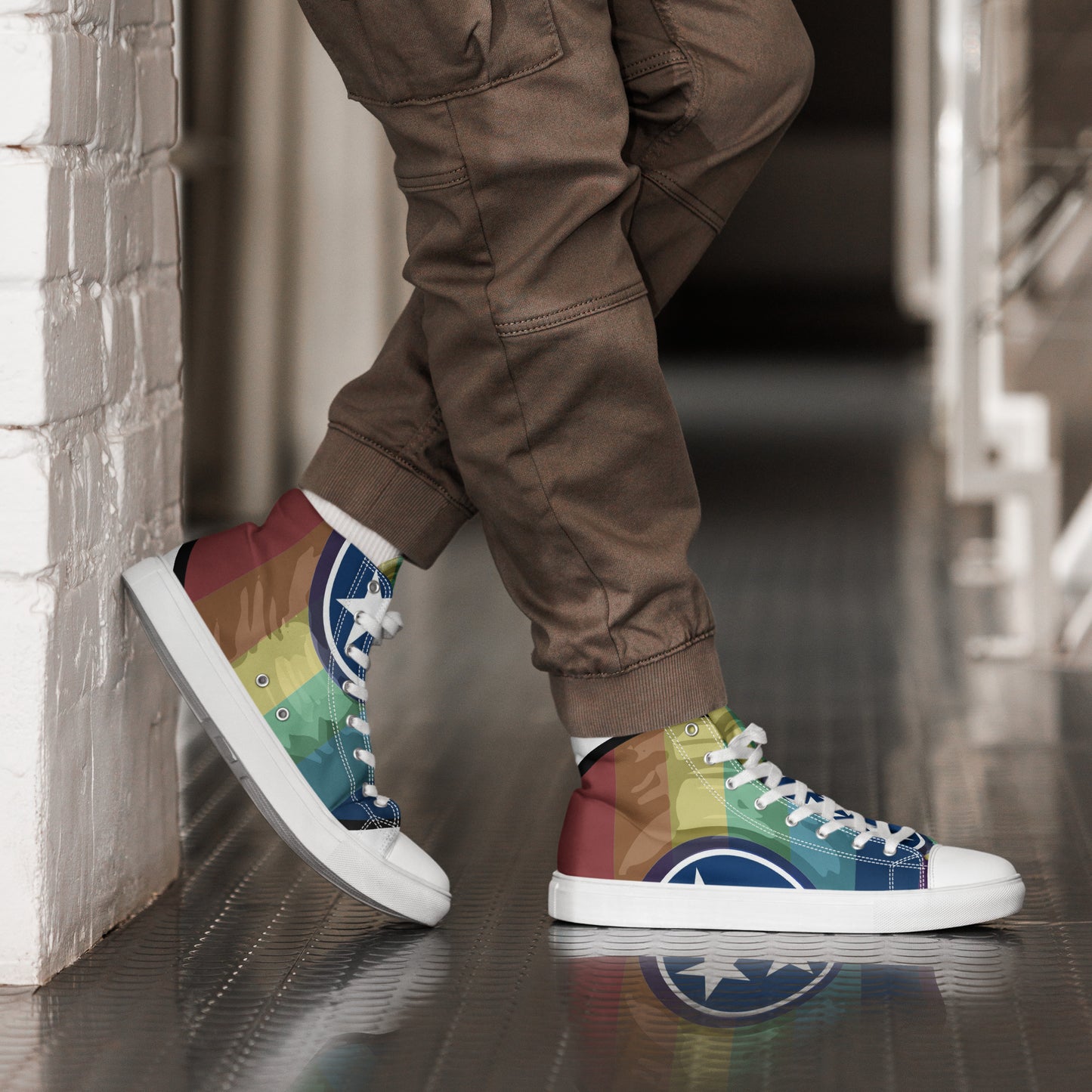 TN Loves House Music Vinyl Pride Men’s high top canvas shoes